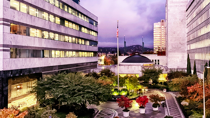 wood-gutherie-circle-hq-portland-800x450
