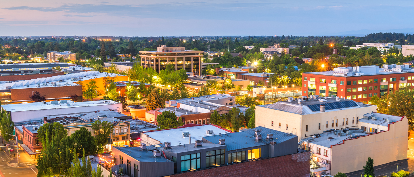 salem-oregon-downtown-lights